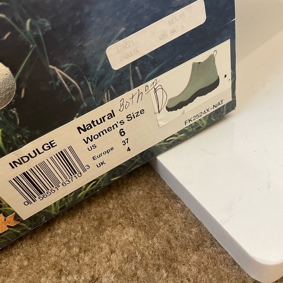 Women’s Kamik Terrestrial Fur boots - Picture 3 of 8